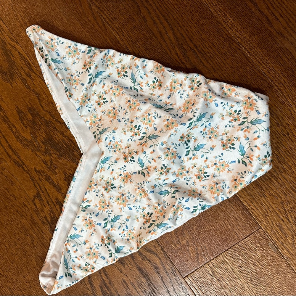 Never worn cheeky bikini bottom